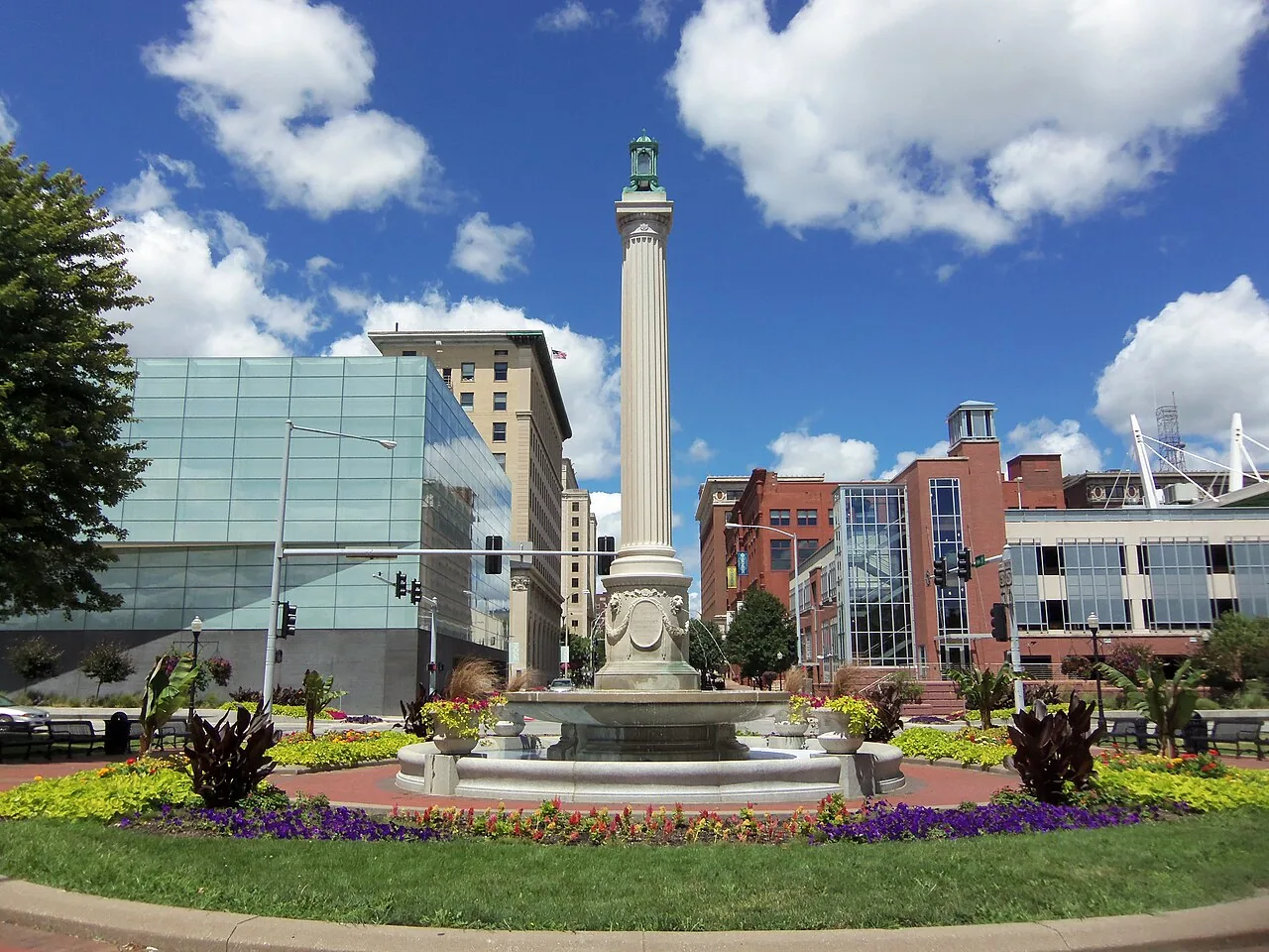 Roofing for Hotel Owners and Hospitality Groups in Davenport, IA