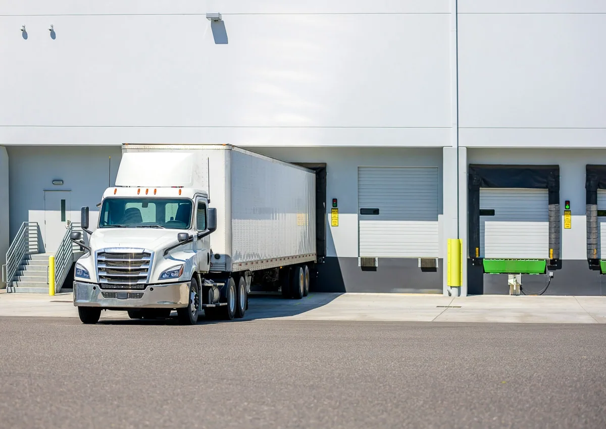 Roofing for Logistics and 3PL Operators in Davenport, IA